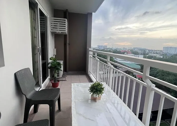 Ezras Place Modern With Views 马尼拉